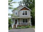 $1495 / 3br - 1325ft² - Convenient New Construction (Raleigh Rd.