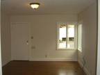 $1500 / 1br - 650ft² - 1 bed duplex with garage 1br bedroom