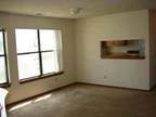 $420 / 1br - 1 BR at the top of the hill; Avail now or 2nd Semester; 2 MONTHS