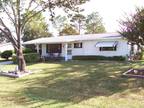 $850 / 2br - Desirable Home (Ocala) 2br bedroom