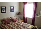 Monthly/Wkly/Day Room Rental: Single Occupant + Quiet & Clean Room.
