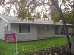 $695 / 2br - 725ft² - PLEASANT CORNER LOT - 1220 N. CONYER (VISALIA) (map) 2br