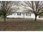 $975 / 3br - 1200ft² - 2 BATH RANCHER FENCED YARD HARDWOOD FLOORS GAZEBO