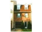 $1400 / 3br - 2300ft² - 3 BR 2 BA Townhome - -- ½ mile from Downtown