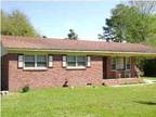 $825 / 3br - 1100ft² - Renovated Home in Goose Creek near Shopping 3br bedroom