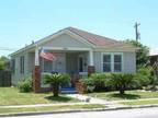 $1100 / 2br - Bungelow Home (Galveston) (map) 2br bedroom