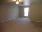 $750 / 1br - ft² - 1 bedroom plus "bonus room",1 car garage (Quincy