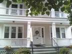$675 / 2br - Immaculate 2BR Heat/Water inc near Riverfront Park (South
