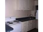 $595 / 1br - 1 bedroom 1 bath with a study and remodeled kitchen (304 N.W.