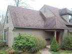 $1350 / 3br - Amber Ridge Road (Charlottesville) (map) 3br bedroom