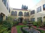 1Bdrm/1Bth With Beautiful Courtyard View In Downtown PA