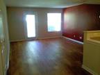 $830 / 3br - 1409ft² - Large 3 Bed / 2 Bath- Peaceful Home
