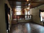 $590 / 2br - 980ft² - Includes water,sewer & trash has large rooms & Garden Tub