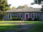 $975 / 2br - 1400ft² - Charming Farm Cottage w/ Lots of Privacy (King George)