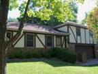 $1200 / 5br - ft² - Pekin (Sunset Drive) 5br bedroom