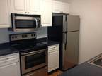 $889 / 1br - 732ft² - Beautiful renovated apt ready to move in today!