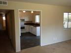 $1795 / 2br - 1000ft² - 1 bath - 1 car garage, four-plex, Quiet