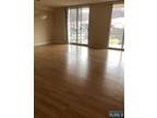 1055 River Rd #804 Edgewater, NJ 07020