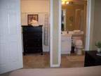 $210 / 1br - Weekly-Masterbed/bath in CondoShare for Professionals-Incl.