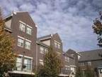 $450 / 4br - 1 large bedroom in a 4 bedroom apartment summer sublet for (3N