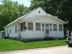 $800 / 2br - Updated 2 bed home in Council Bluffs 2br bedroom