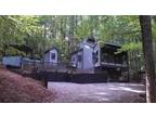 $175 / 2br - Perfect Escape! Modern Cabin with Hot Tub