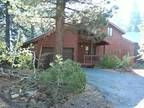 3 Bedroom, 2 bathroom Home with Hot Tub in Tahoe Donner