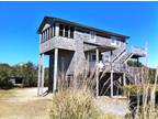 Classic OBX Beach Cottage Steps from Hatteras Lighthouse