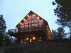 $150 / 5br - 3000ft² - Rustic Lodge Getaway (Just outside Spokane) 5br bedroom