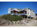 Luxury Oregon Beachfront Home Sleeps 33 With Espresso Bar - Golf