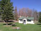 $375 / 2br - 615ft² - Lake front Cabin for year round rental (Lake