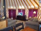 $125 / 3br - 800ft² - Luxury Yurts, lakeviews, hot tub, satellite TV