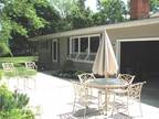 $2000 / 3br - 1100ft² - Catawba Island Cottage within steps of ferry to