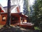 $145 / 3br - 1800ft² - Creekside chalet, fireplace, hot tub