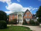 $1500 / 5br - 3500ft² - Beautiful Stately Home Available For Beloit College