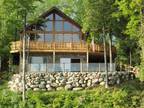 Lakefront cabin/cottage on tranquil Jehnsen Lake