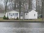 $2500 / 2br - Island Cottage Irish Hills Area (Posey Lake) 2br bedroom