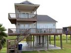 $1700 / 3br - 1600ft² - Beautiful Beach House this Summer!