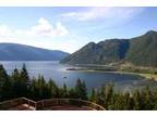 $1250 / 2br - Beautiful Vacation Home with Lake Views (Interior BC