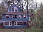 $460 / 2br - 1300ft² - LAKESIDE-SLEEPS 8 CHARMING VICTORIAN