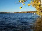 Lakefront Vacation rentals--great fall rates