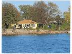 $1500 / 3br - Thousand Islands Waterfront Cottage