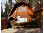 A Hodge Podge Lodge 2 Bdrm. 1 Bath. cabin in Big Bear City