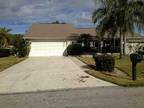 3/2 Sarasota Vacation Home On Canal With Boat Dock