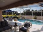 Luxurious 3/2.5 Vacation pool home in North Port