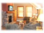 Remodeled 2BR Penthouse with New King Bed-Buffalo 8422 2BR bedroom