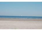 2br - Beachfront Home in Seabrook Ready for Spring Break (Seabrook) 2br bedroom
