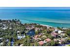 22 Sandy Cove Rd #201 Sarasota, FL 34242