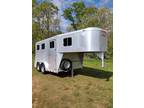 Aluminum 2 Horse Gooseneck Trailer with Rear or Front Tack Room
