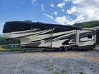 2012 Forest River Cardinal Luxury 3450 40ft